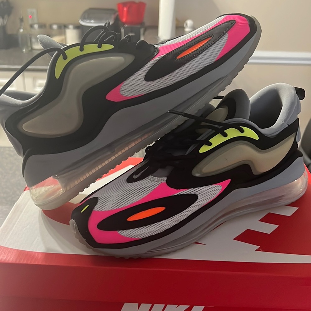 Men’s Size 12 Nike Air Max Zephyr